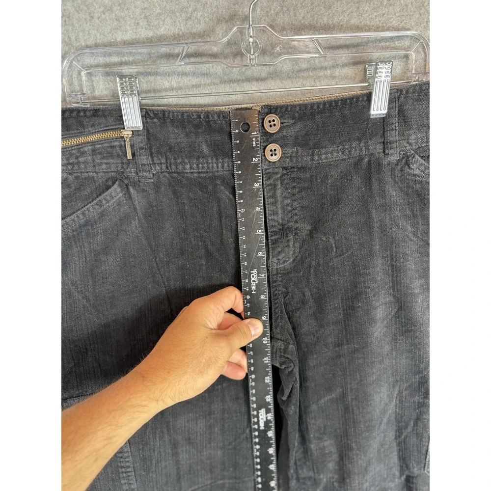 Woolrich Pants Womens 14 Black Corduroy Cargo Pocket Stretch Casual Button Fly